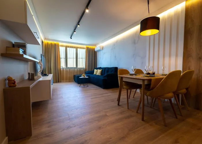 Location,sea ​​view And Luxury In Symphony