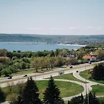 Location,sea ​​view And Luxury In Symphony