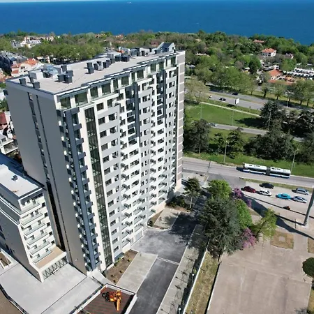公寓 Location,sea ​​view And Luxury In Symphony 瓦爾納