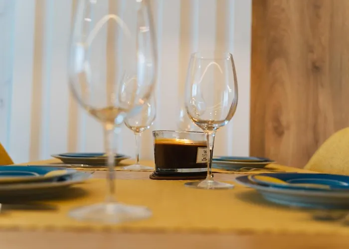 Location,sea ​​view And Luxury In Symphony